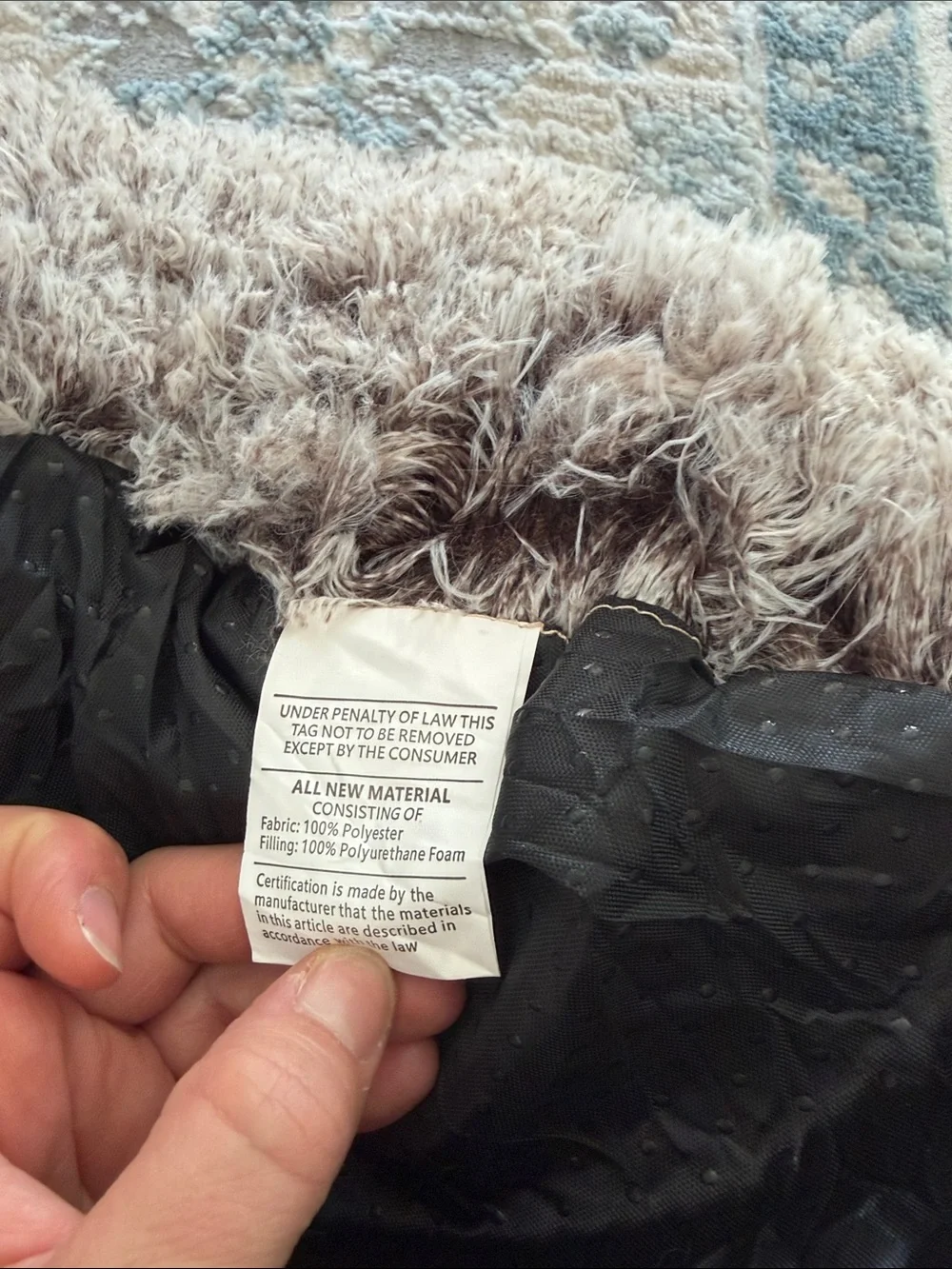NWOT hooded Plush Round Pet Bed in Taupe with Cream Interior